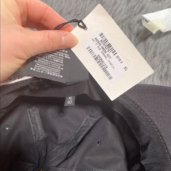 Gucci Black Canvas White Headband Cabardine Hat XL new with stained on the edge - Picture 2 of 9